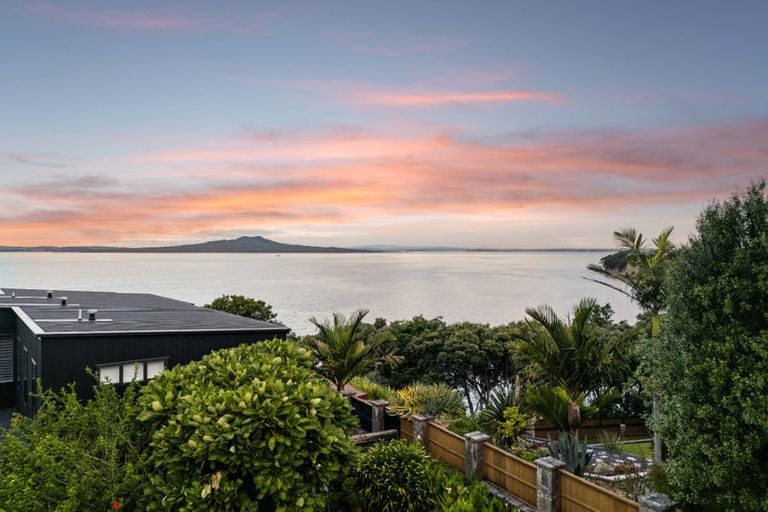 Photo of property in 237 Beach Road, Campbells Bay, Auckland, 0630