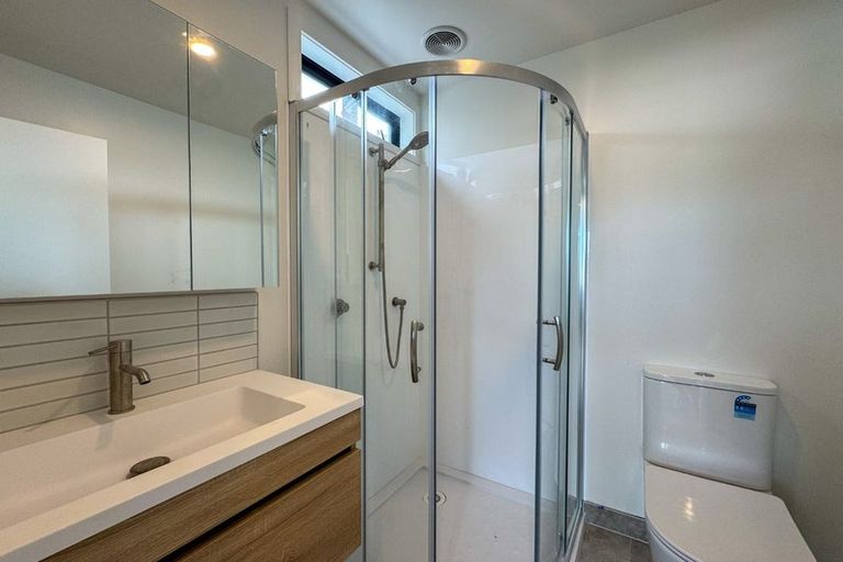 Photo of property in 30a Flaxdale Street, Birkdale, Auckland, 0626