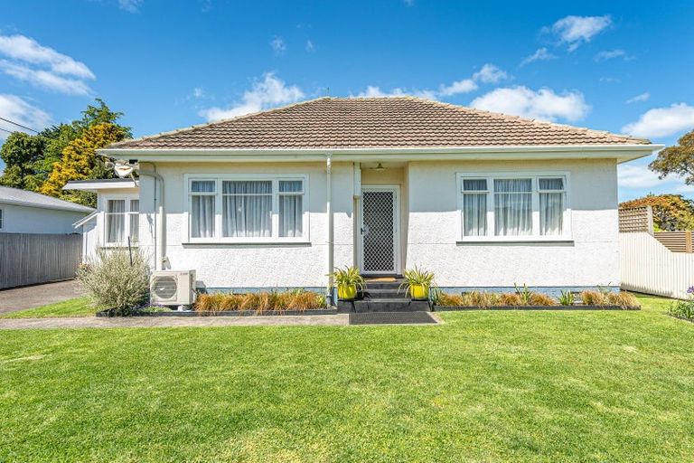 Photo of property in 2 Hodge Place, Aramoho, Whanganui, 4500
