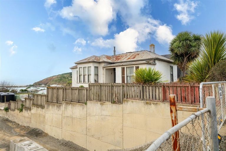 Photo of property in 45 Tees Street, South Hill, Oamaru, 9400