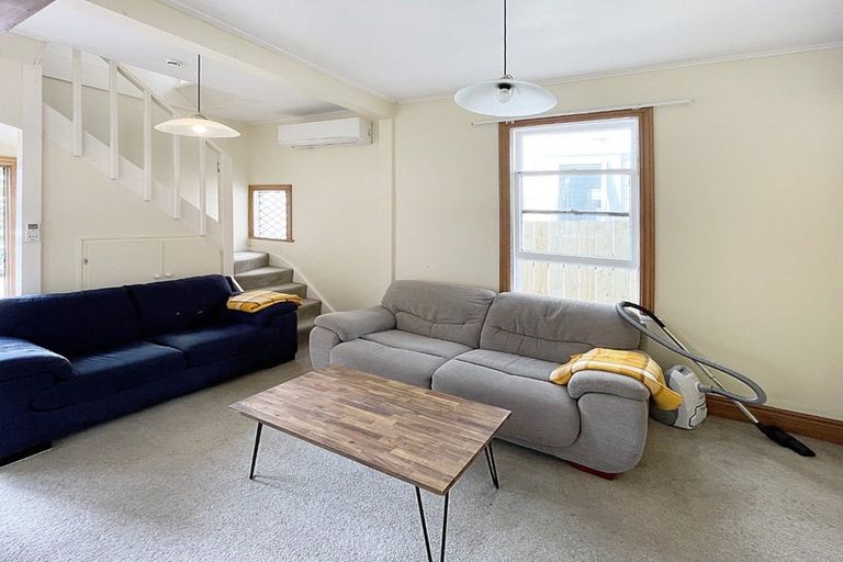 Photo of property in 127 Wallace Street, Mount Cook, Wellington, 6021