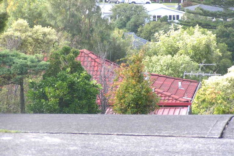 Photo of property in 32 Grenada Avenue, Forrest Hill, Auckland, 0620