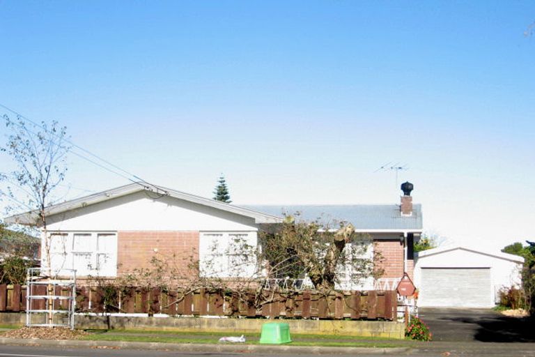 Photo of property in 152 Russell Road, Manurewa, Auckland, 2102