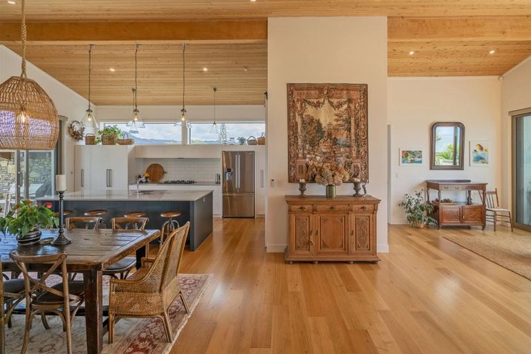 Photo of property in 40 Paku Drive, Tairua, 3508