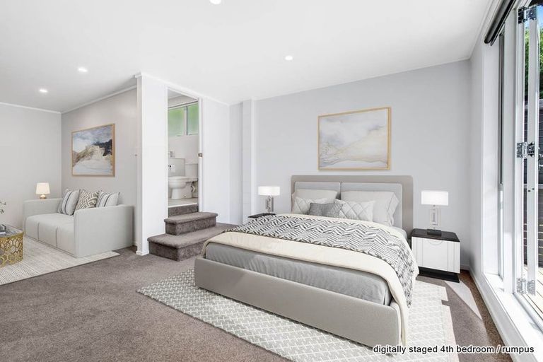 Photo of property in 22 Glenelg Road, Red Beach, 0932