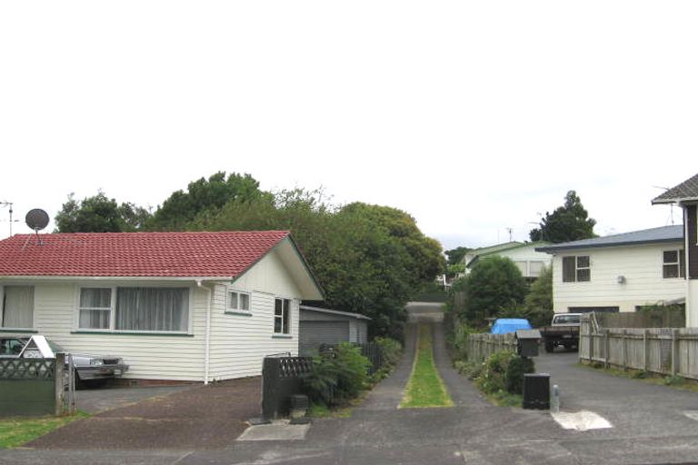 Photo of property in 1/7 Flaxdale Street, Birkdale, Auckland, 0626