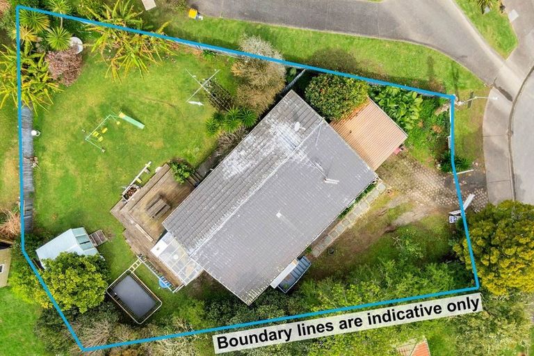 Photo of property in 8 Arde Place, Massey, Auckland, 0614