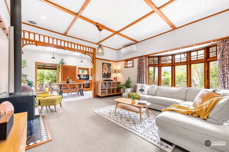 Photo of property in 6 Prouse Grove, Silverstream, Upper Hutt, 5019