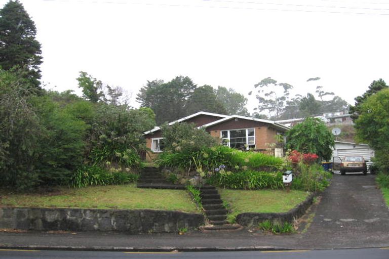 Photo of property in 22 Seymour Road, Sunnyvale, Auckland, 0612