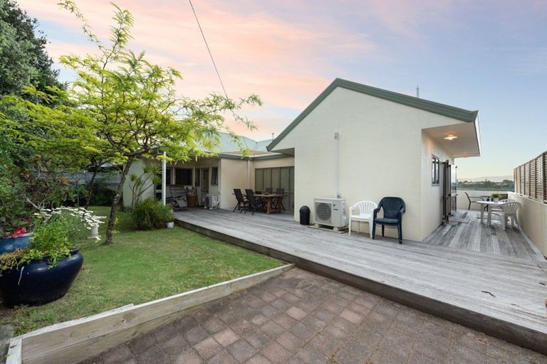 Photo of property in 2 Worsley Way, Bellevue, Tauranga, 3110