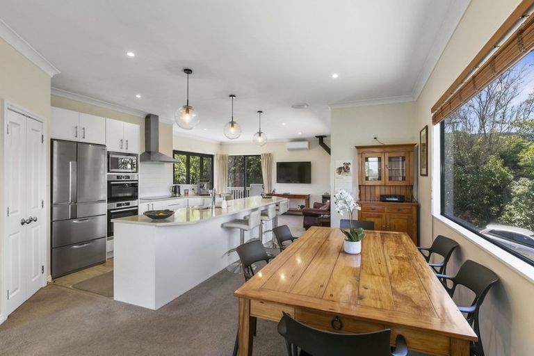 Photo of property in 2 Crestview Grove, Belmont, Lower Hutt, 5010