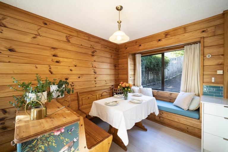 Photo of property in 1/27 Salem Place, Torbay, Auckland, 0630