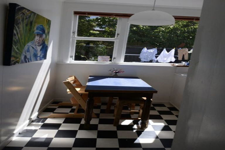 Photo of property in 34 Rawhiti Terrace, Kelburn, Wellington, 6012