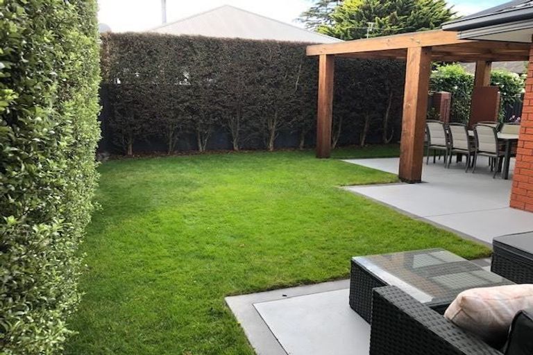 Photo of property in 152a Lincoln Road, Addington, Christchurch, 8024