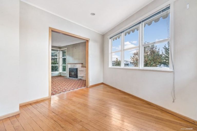 Photo of property in 330 Great South Road, Opaheke, Papakura, 2113