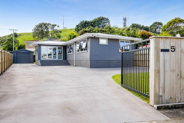 Photo of property in 5 Belair Avenue, Blagdon, New Plymouth, 4310