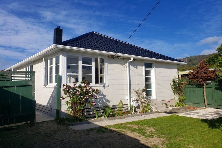 Photo of property in 12 Burcham Street, Taita, Lower Hutt, 5011