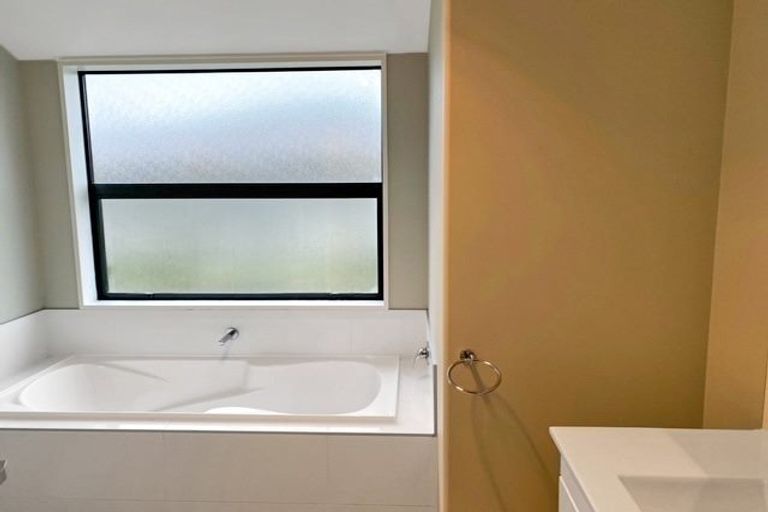 Photo of property in 4 Pemberton Drive, Amberley, 7410