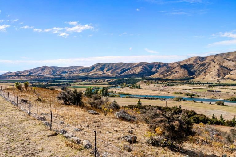 Photo of property in 8b Queensberry Terrace, Queensberry, Cromwell, 9383