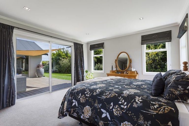 Photo of property in 356 Riccarton Road West, Mosgiel, 9092