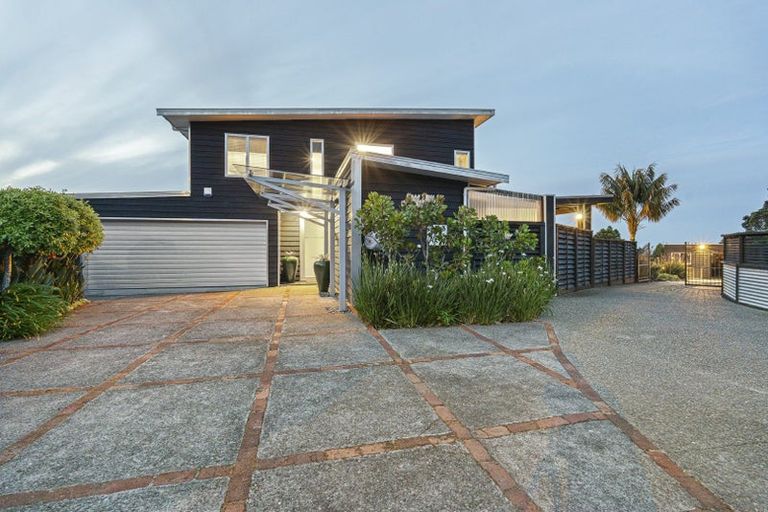 Photo of property in 29 Tainui Street, Welbourn, New Plymouth, 4312