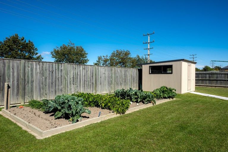 Photo of property in 15 Clearwater Place, Mayfield, Blenheim, 7201