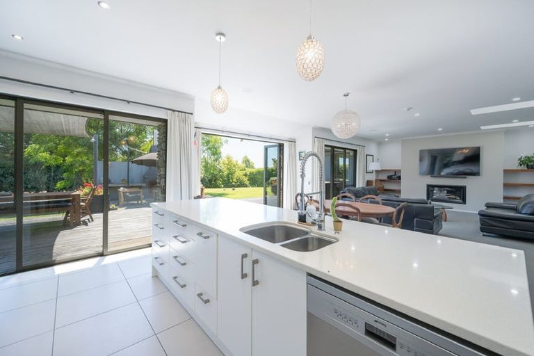 Photo of property in 2 Ashfield Place, Richmond, 7020