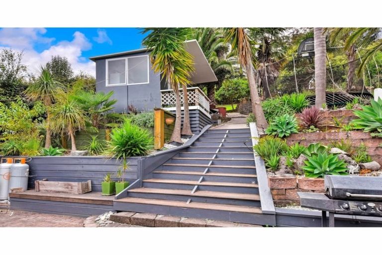 Photo of property in 8 Rewa Road, Maraetai, Auckland, 2018