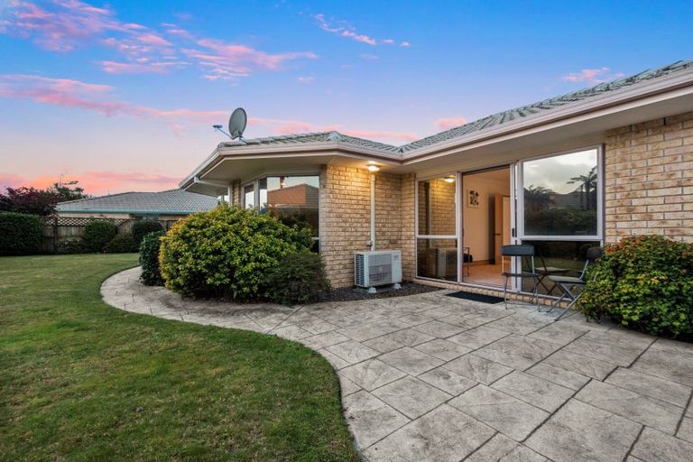 Photo of property in 24 Santa Monica Drive, Papamoa Beach, Papamoa, 3118