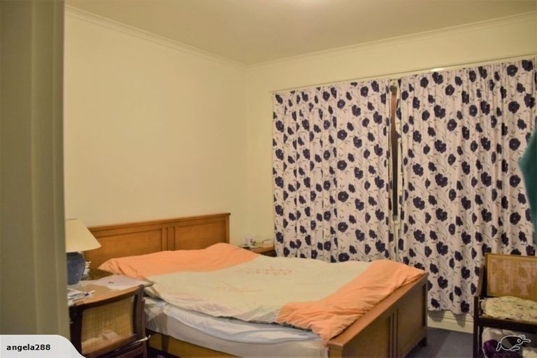 Photo of property in 208 Knights Road, Hutt Central, Lower Hutt, 5011