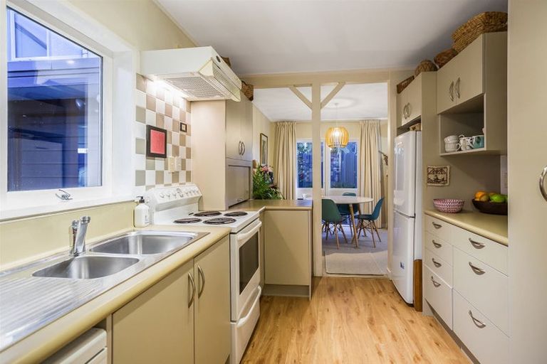 Photo of property in 7/354 Muritai Road, Eastbourne, Lower Hutt, 5013