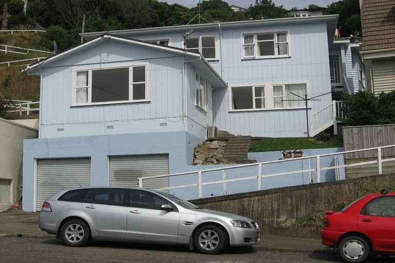 Photo of property in 34 Queens Drive, Kilbirnie, Wellington, 6022