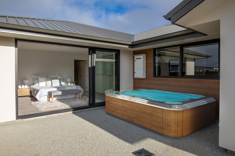 Photo of property in 6 Sequoia Close, Alexandra, 9320