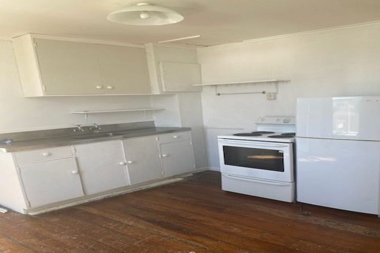 Photo of property in 1/12 Bidwill Street, Mount Cook, Wellington, 6021