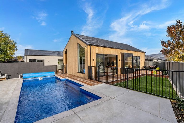 Photo of property in 5 Hosking Drive, Cromwell, 9310