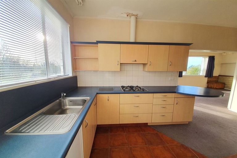 Photo of property in 60 Timaru Road, Waimate, 7924