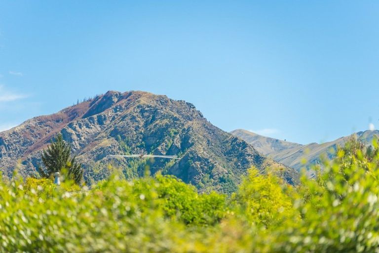 Photo of property in 22 Devon Street, Arrowtown, 9302