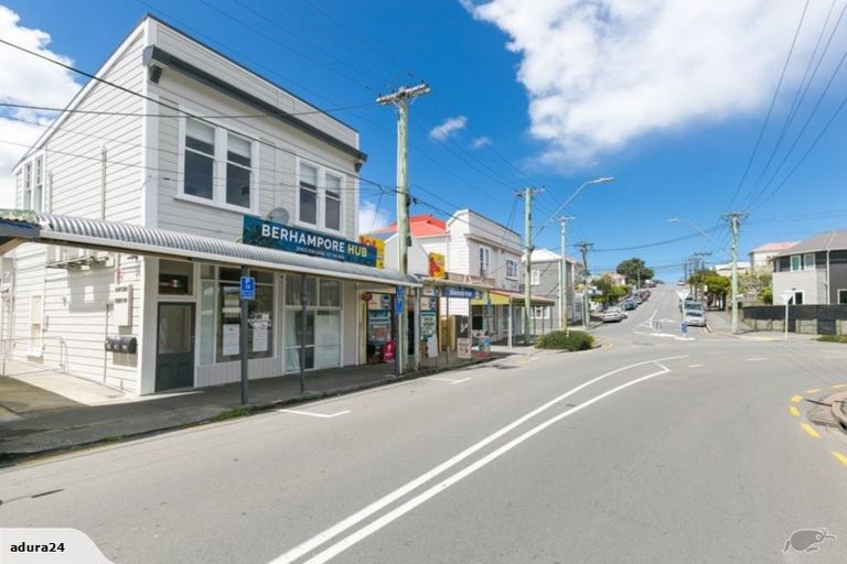 Photo of property in 212 Rintoul Street, Berhampore, Wellington, 6023