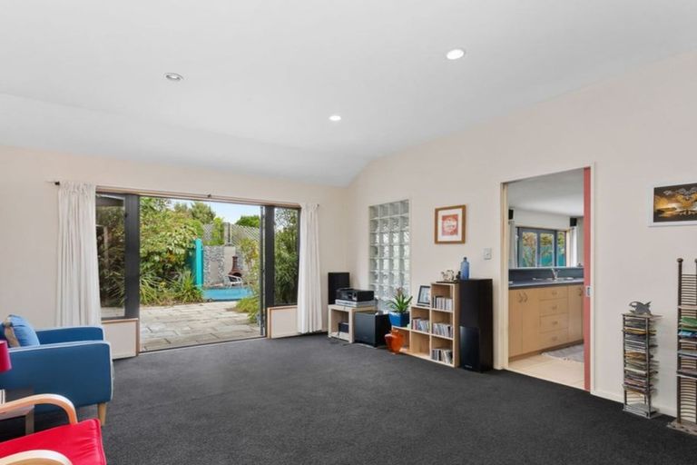 Photo of property in 11 Evenwood Place, Waimairi Beach, Christchurch, 8083
