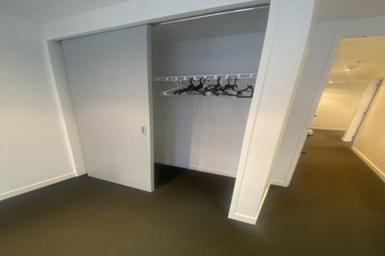 Photo of property in Monument Apartments, 3d/245 Wakefield Street, Te Aro, Wellington, 6011