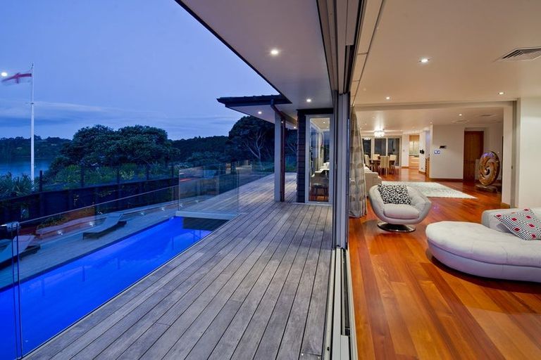 Photo of property in 18b Kaha Place, Russell, 0272