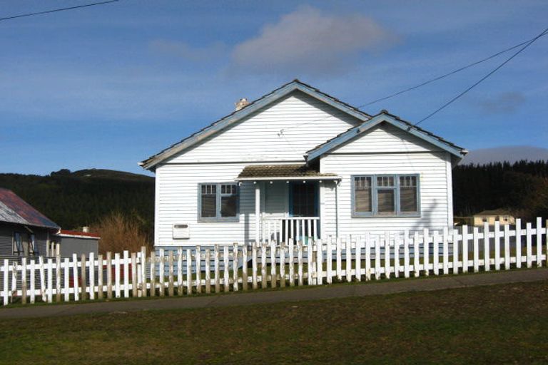 Photo of property in 180 Foyle Street, Bluff, 9814