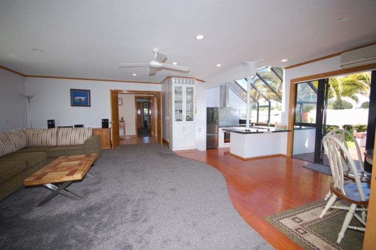 Photo of property in 16 Rhodes Fall, Rangatira Park, Taupo, 3330