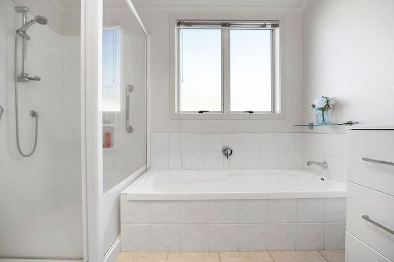 Photo of property in 4d Ngaio Crescent, Cambridge, 3434