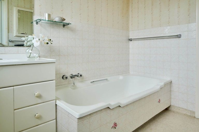 Photo of property in 7 Beecham Grove, Epuni, Lower Hutt, 5011