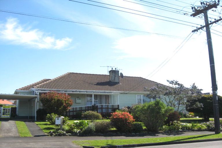 Photo of property in 80 Brooklands Road, Brooklands, New Plymouth, 4310