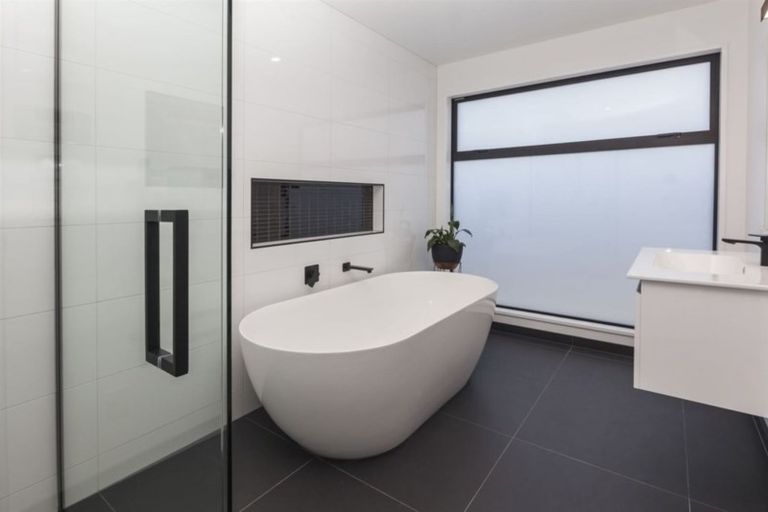 Photo of property in 45 Grayshott Avenue, Casebrook, Christchurch, 8051