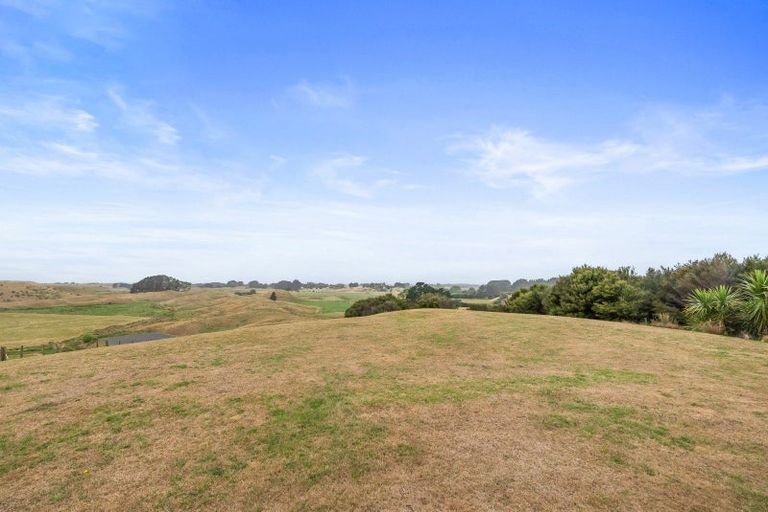 Photo of property in 398 Hokio Sand Road, Hokio Beach, Levin, 5571