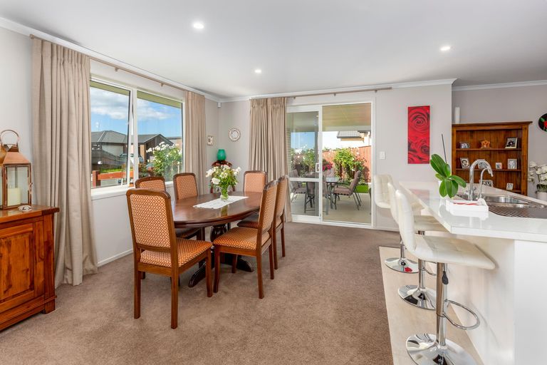 Photo of property in 61 Tawhiti Road, Pukekohe, 2120