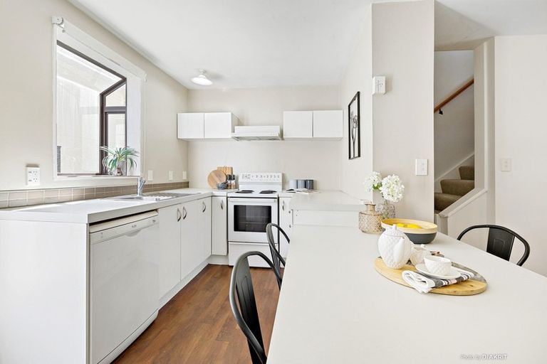 Photo of property in 31 Macdonald Crescent, Te Aro, Wellington, 6011